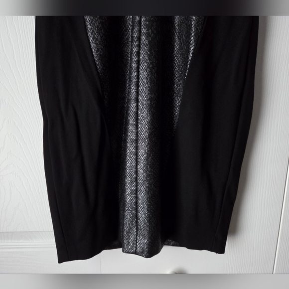 Cache Black Snakeskin-Textured Dress. Excellent condition. Size 4. Like New. - Picture 10 of 11